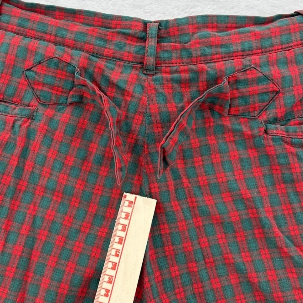 Vintage Red Green Plaid Cinch Back Shorts Men SZ 37 Flat Front Preppy Streetwear